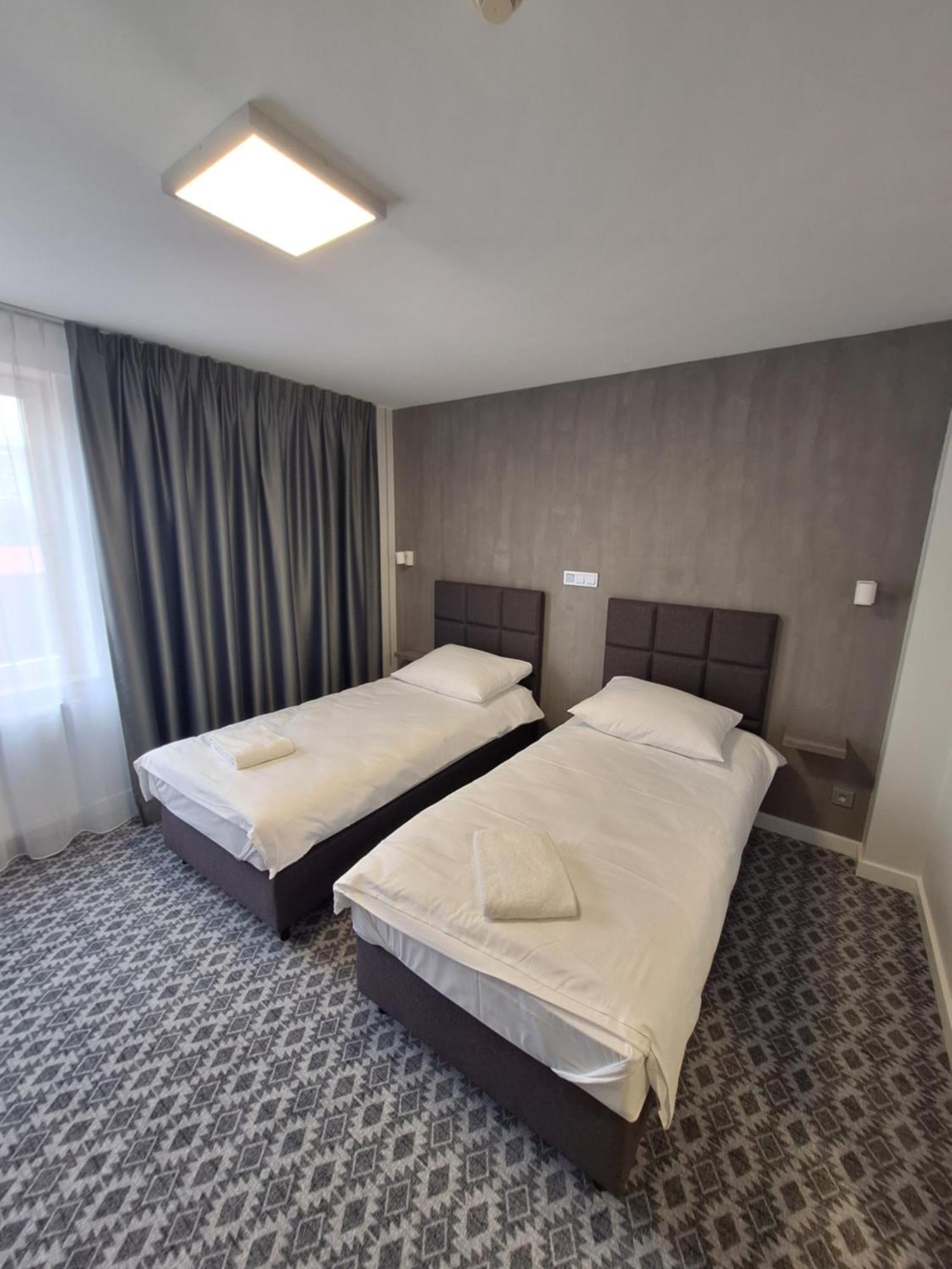 Hotel Gordon Warsaw Ngoại thất bức ảnh