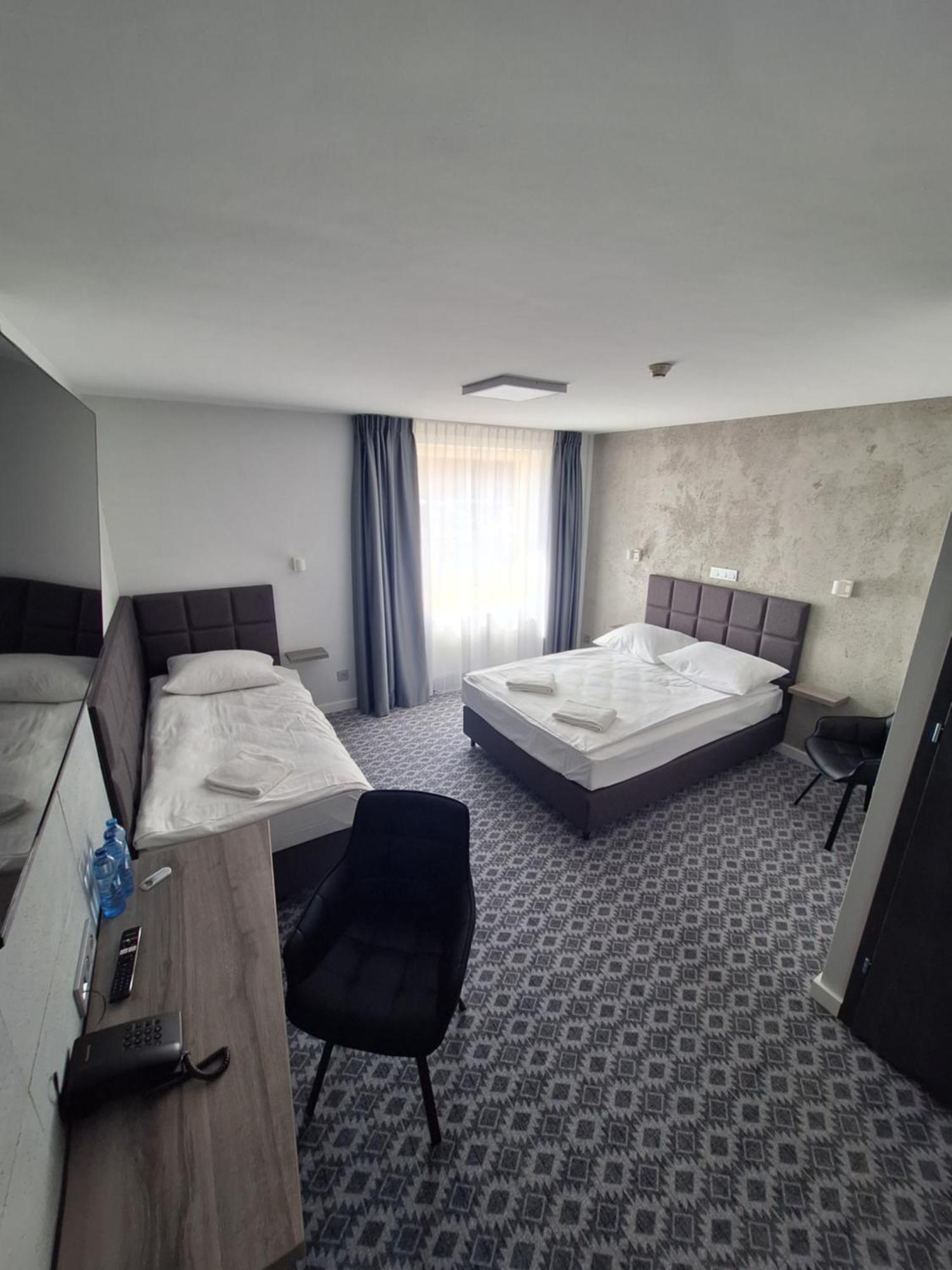 Hotel Gordon Warsaw Ngoại thất bức ảnh